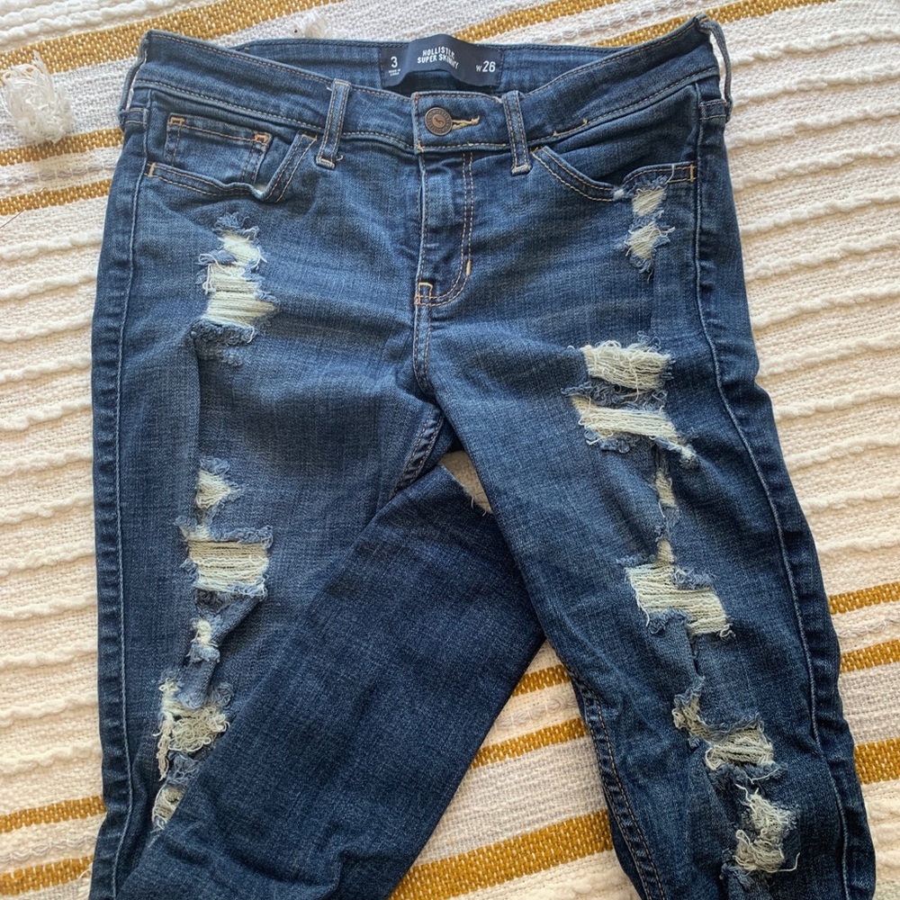 hollister ripped jeans